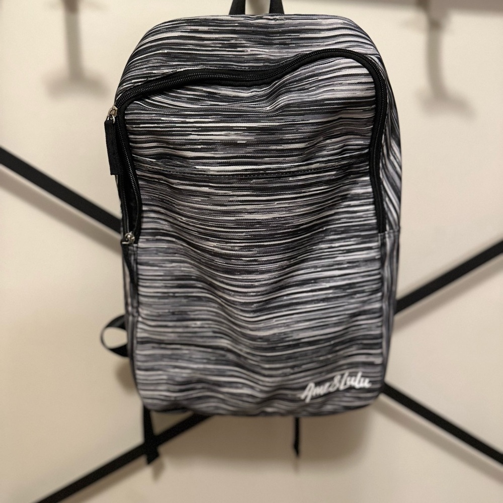Amu & Lulu pickleball backpack